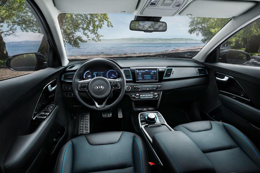 Торпедо Kia e-Niro 2018 года  (WW) (фото 5 из 41)